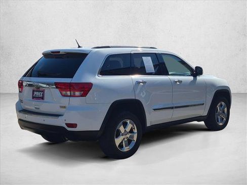 Used 2013 Jeep Grand Cherokee Limited w/ Luxury Group II AWD/4WD image 5