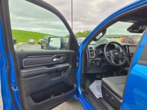 Used 2025 RAM 1500 Big Horn AWD/4WD image 11