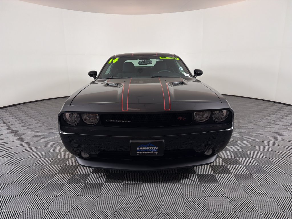 Used 2014 Dodge Challenger R/T w/ Blacktop Package RWD image 8