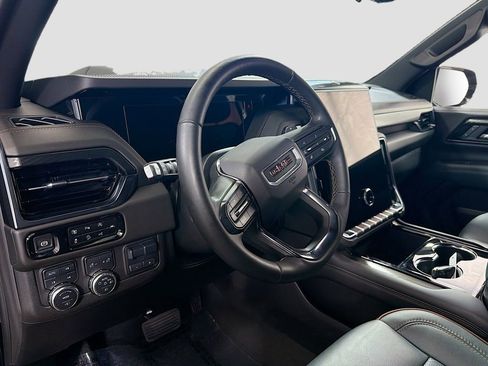 Used 2025 GMC Yukon AT4 w/ Premium Trailering Package AWD/4WD image 11