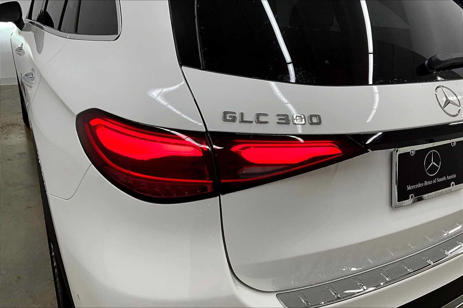Used 2026 Mercedes-Benz GLC 300 image 14
