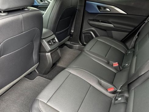 New 2026 Chevrolet Equinox EV LT image 12