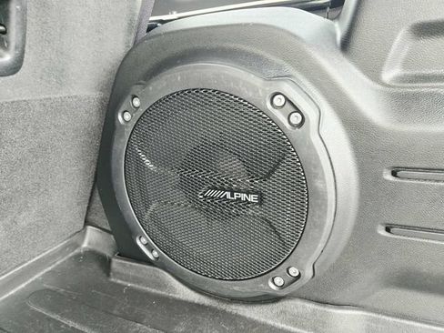 Used 2020 Jeep Wrangler Unlimited Sahara AWD/4WD image 12