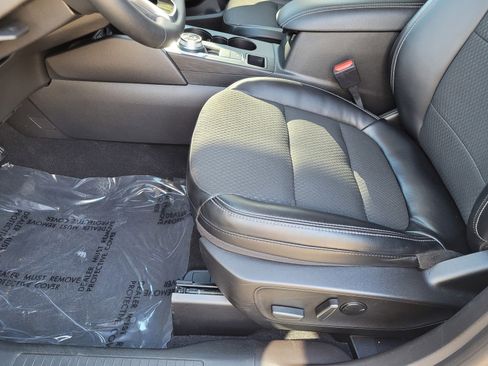 Certified 2023 Ford Escape SE image 23