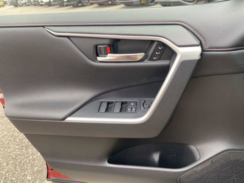 Used 2022 Toyota RAV4 XSE w/ Premium Package image 26