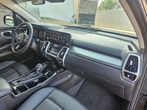 Used 2023 Kia Sorento SX image 25