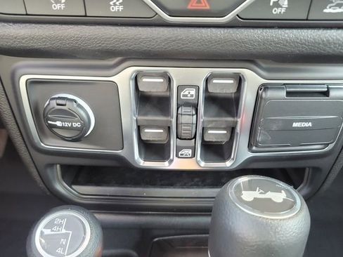 New 2026 Jeep Wrangler Sport S image 30