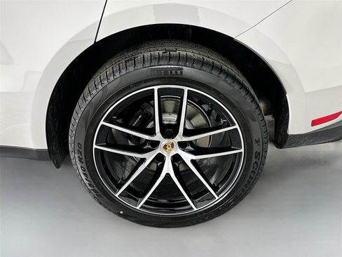 Used 2026 Porsche Macan Turbo AWD/4WD image 12
