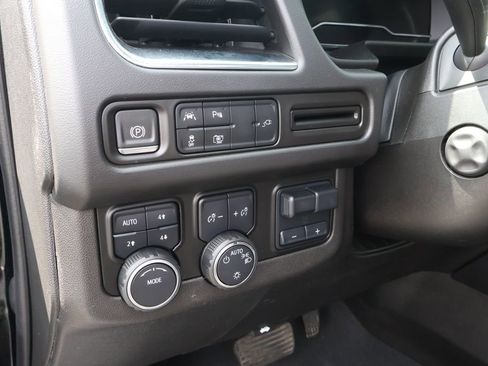 Used 2022 Chevrolet Tahoe RST w/ Sport Performance Package AWD/4WD image 15