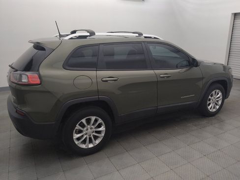 Used 2020 Jeep Cherokee Latitude AWD/4WD image 10