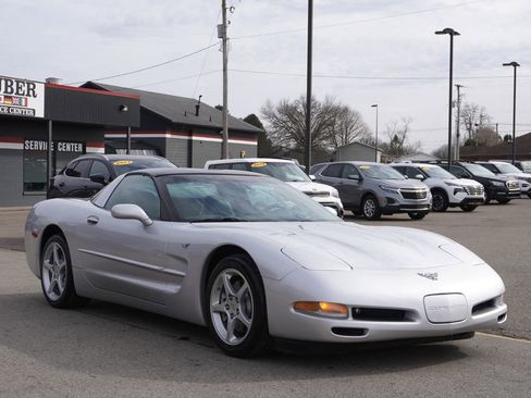Used 2003 Chevrolet Corvette Coupe w/ Preferred Equipment Group image 9