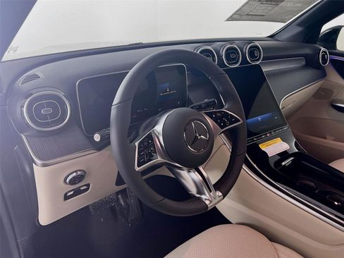 New 2026 Mercedes-Benz GLC 300 4MATIC image 10