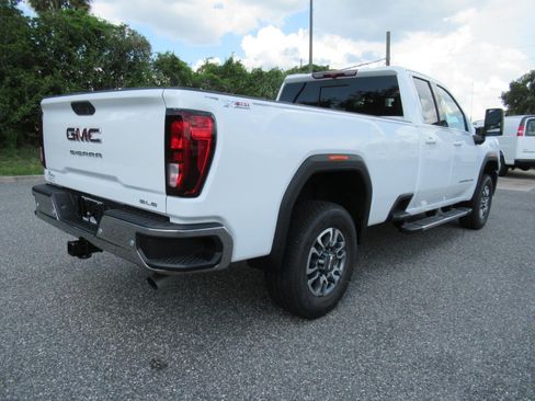 New 2026 GMC Sierra 2500 SLE w/ SLE Value Package; AWD/4WD image 7