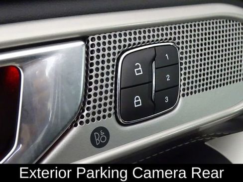 Used 2022 Ford Explorer Limited w/ Equipment Group 301A image 19