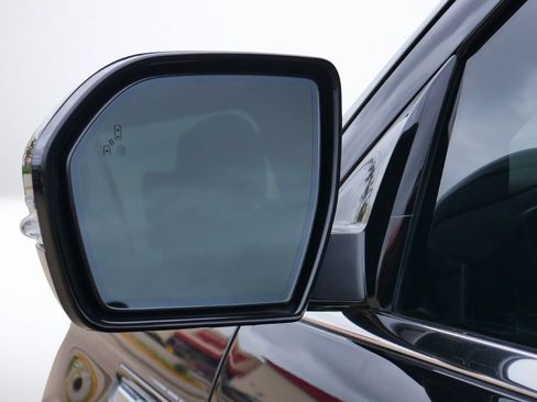 Used 2019 Lincoln Navigator L Reserve image 13