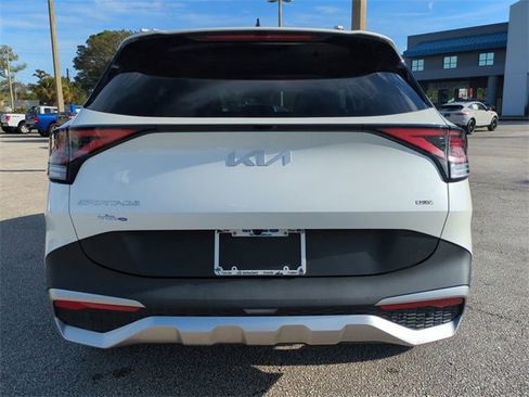 Used 2023 Kia Sportage EX image 5