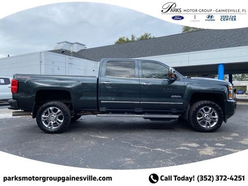 Used 2017 Chevrolet Silverado 2500 High Country w/ Duramax Plus Package image 3