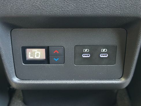 Used 2024 Nissan Rogue SL w/ SL Premium Package FWD image 30