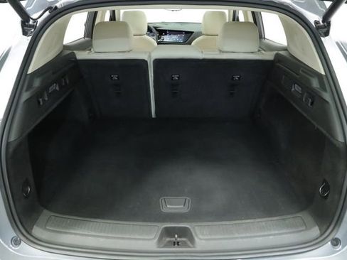 Used 2022 Buick Envision Avenir w/ Technology Package II image 40