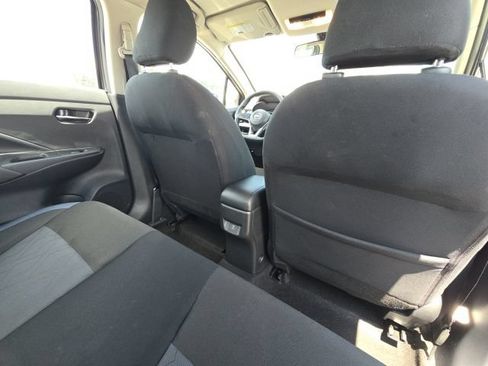 Used 2025 Nissan Versa SV FWD image 13