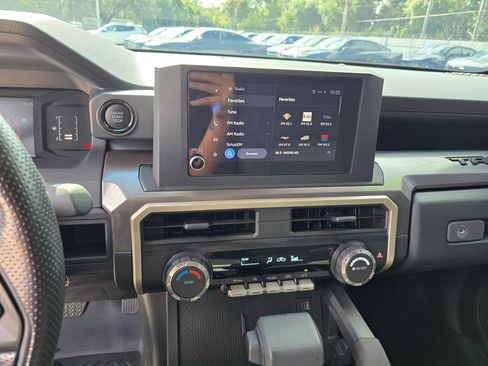Used 2024 Toyota Tacoma SR5 AWD/4WD image 24