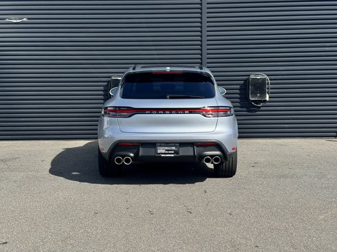 Certified 2026 Porsche Macan AWD/4WD image 6