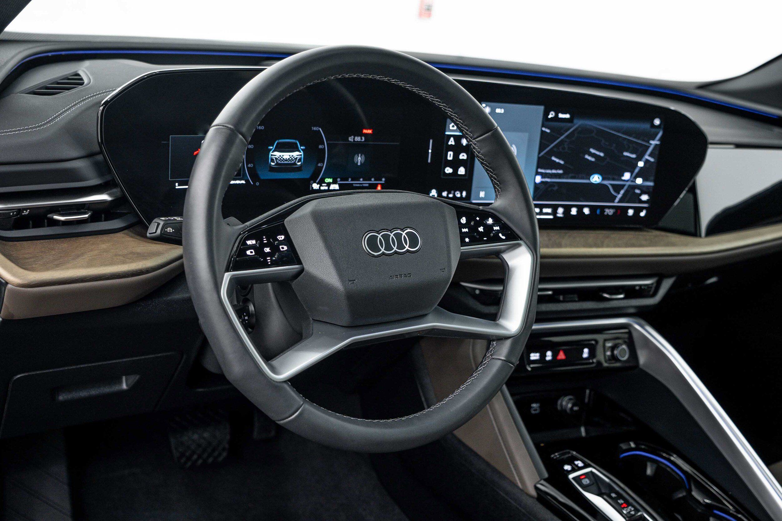 Used 2025 Audi Q5 Premium Plus AWD/4WD image 9