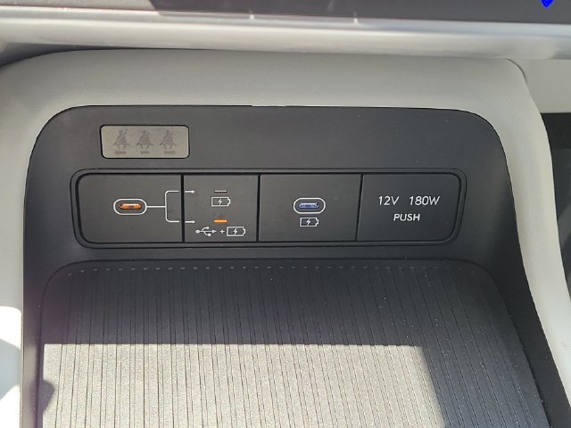 Used 2024 Hyundai Kona SEL FWD image 28