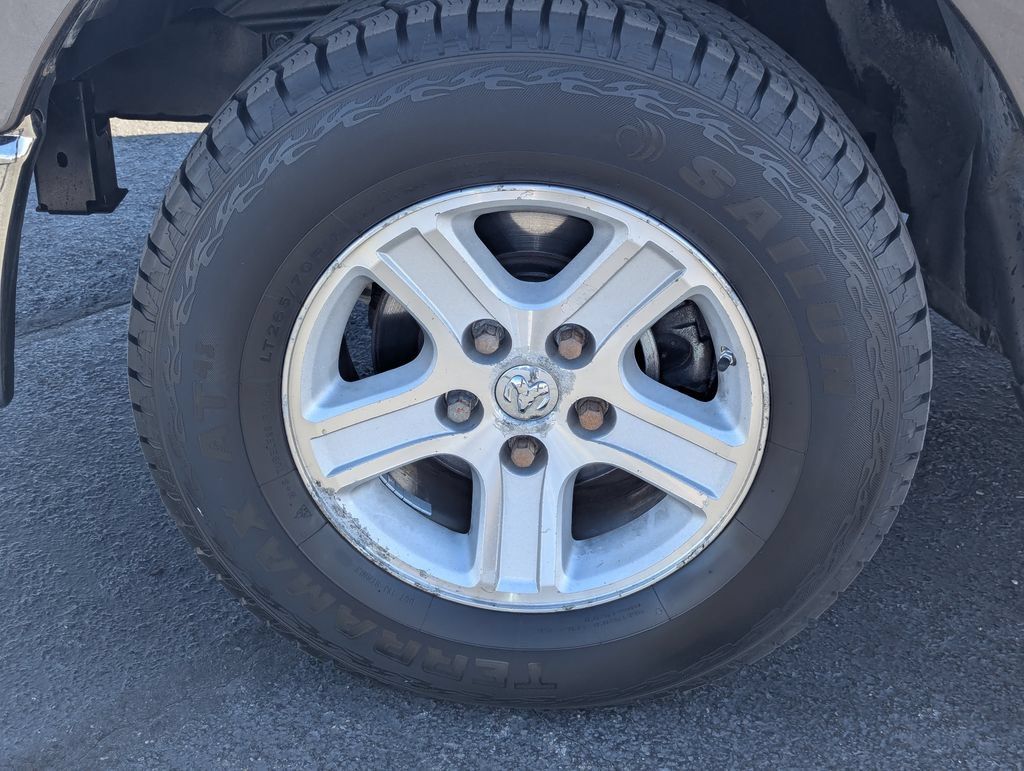 Used 2018 RAM 1500 ST w/ SXT Appearance Group AWD/4WD image 14