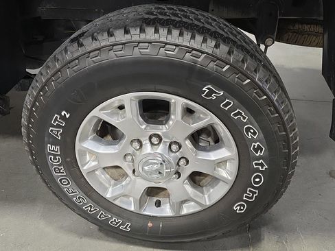 Used 2024 RAM 2500 Laramie image 24