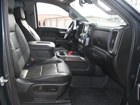 Used 2020 GMC Sierra 1500 SLT w/ SLT Premium Package image 21
