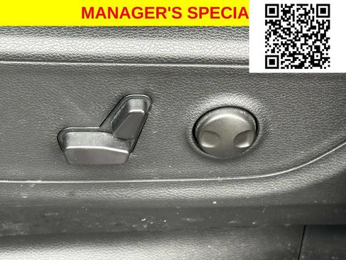 Used 2025 RAM 1500 Big Horn AWD/4WD image 16