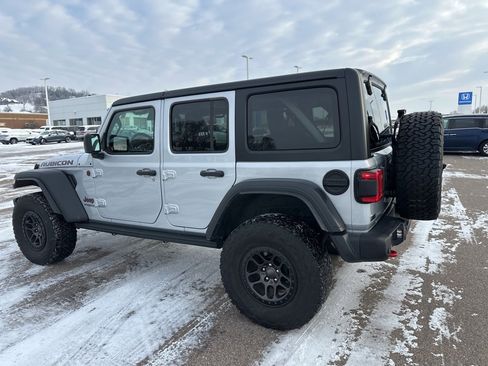 Used 2022 Jeep Wrangler Unlimited Rubicon w/ Xtreme Recon 35" Tire Package image 13