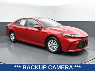 Used 2025 Toyota Camry LE FWD video 3