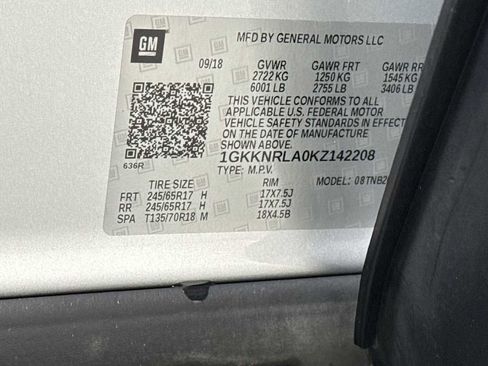 Used 2019 GMC Acadia SLE w/ LPO, Floor Liner Package image 11