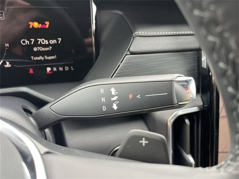 New 2025 GMC Acadia Elevation w/ Elevation Premium Package image 16