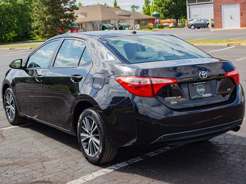 Used 2017 Toyota Corolla LE w/ LE Premium Package w/Moonroof FWD image 7