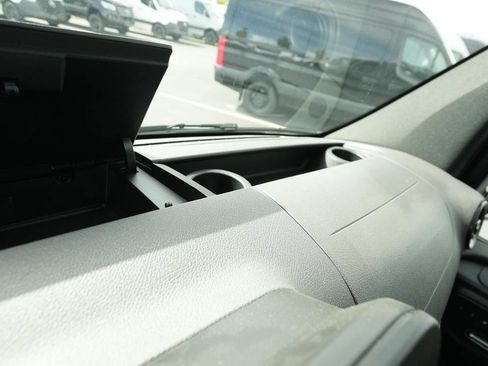 Used 2022 Mercedes-Benz Sprinter 2500 image 15