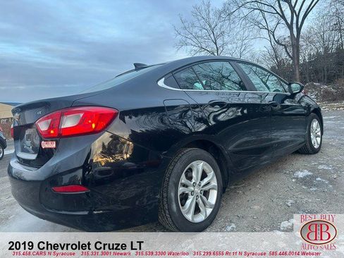 Used 2019 Chevrolet Cruze LT image 6