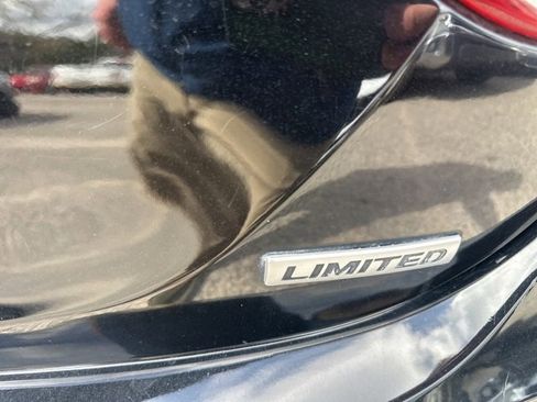Used 2013 Hyundai Elantra Limited w/ Technology Pkg image 8