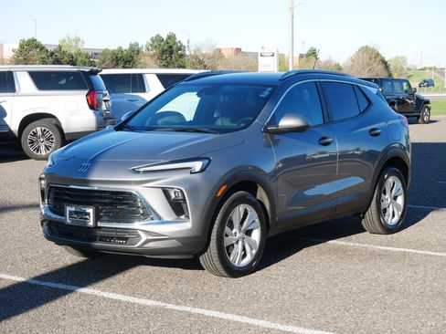 Used 2024 Buick Encore GX Preferred AWD/4WD image 5
