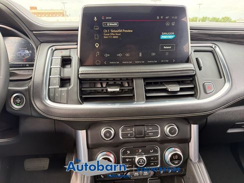 Used 2023 GMC Yukon XL SLT AWD/4WD image 16