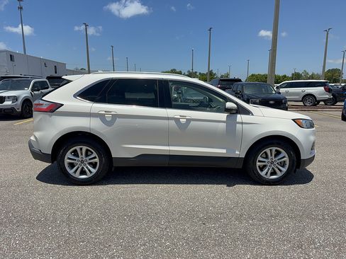 Certified 2019 Ford Edge SEL w/ Equipment Group 201A AWD/4WD image 5