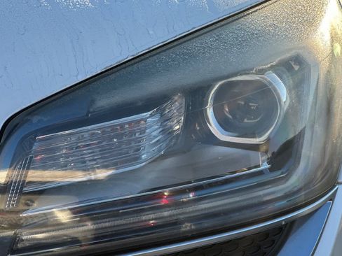 Used 2015 GMC Acadia Denali image 10