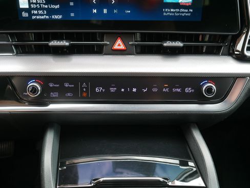 Certified 2023 Kia Sportage SX Prestige AWD/4WD image 23