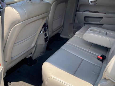Used 2014 Honda Pilot Touring image 18