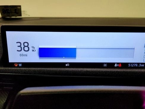 Used 2021 Ford Mustang Mach-E Premium image 15