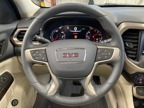 Used 2023 GMC Acadia Denali w/ Denali Ultimate Package AWD/4WD image 22