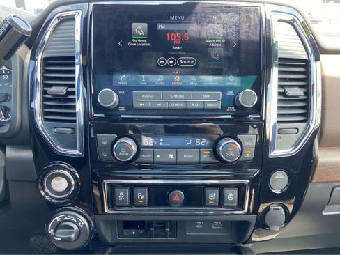 Used 2024 Nissan Titan Platinum Reserve w/ Moonroof Package AWD/4WD image 29