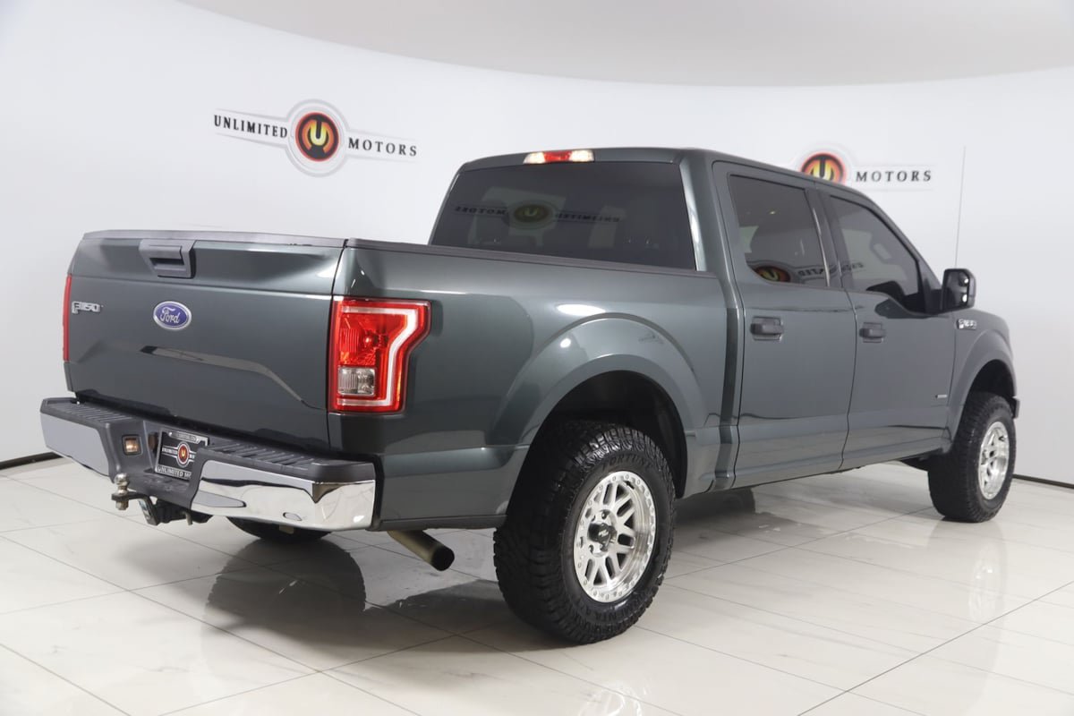 Used 2015 Ford F150 XLT RWD image 3